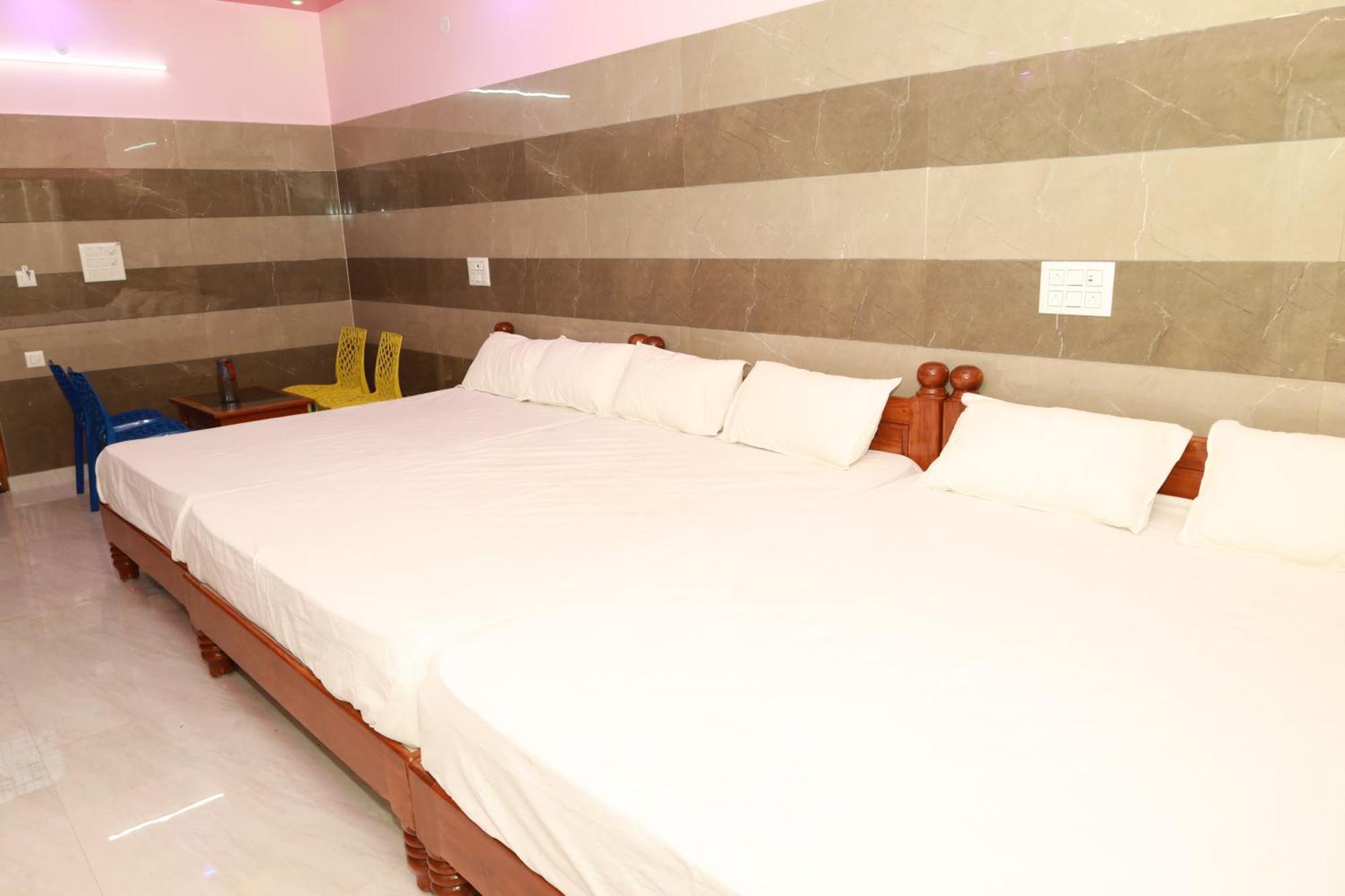 Hotel Rv Residency Wodapatti Exterior foto