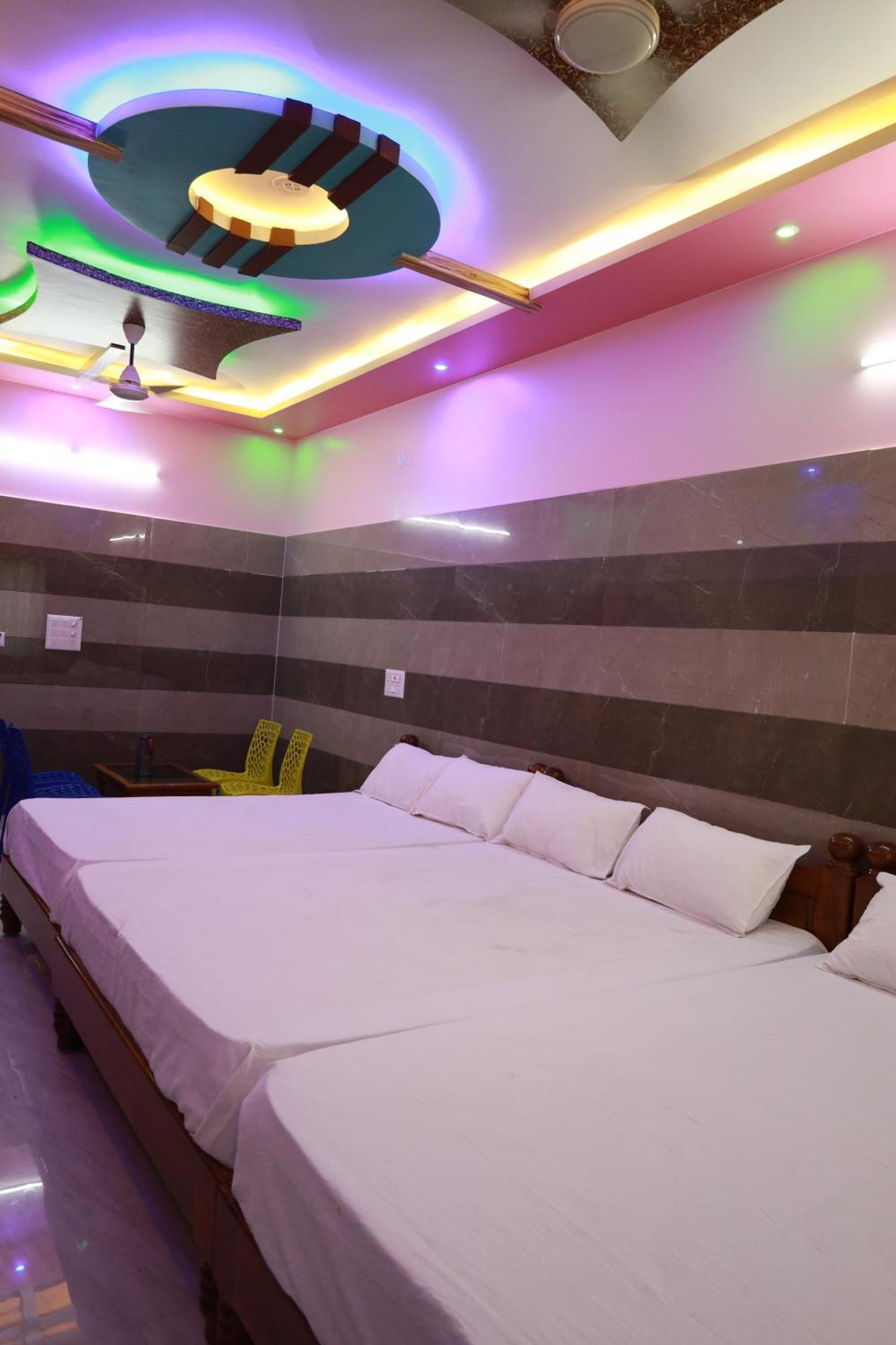 Hotel Rv Residency Wodapatti Exterior foto